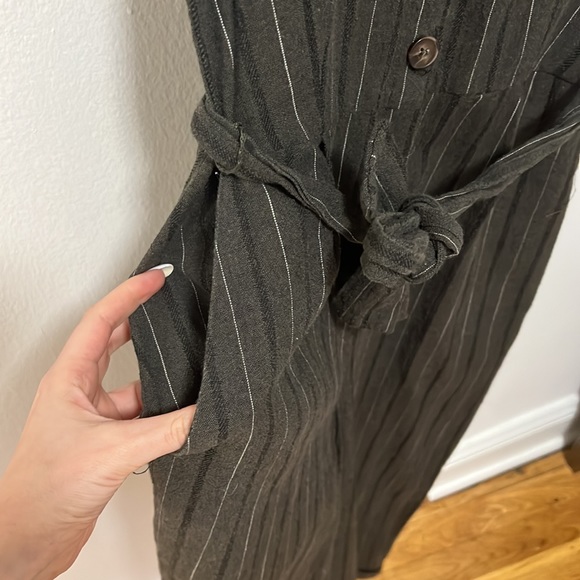 Striped Jumpsuit - Picture 3 of 8